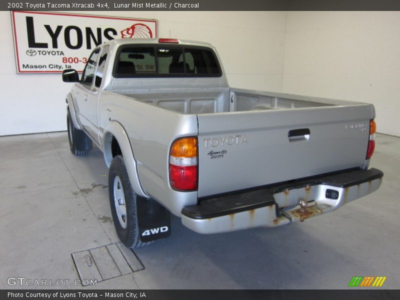 Lunar Mist Metallic / Charcoal 2002 Toyota Tacoma Xtracab 4x4