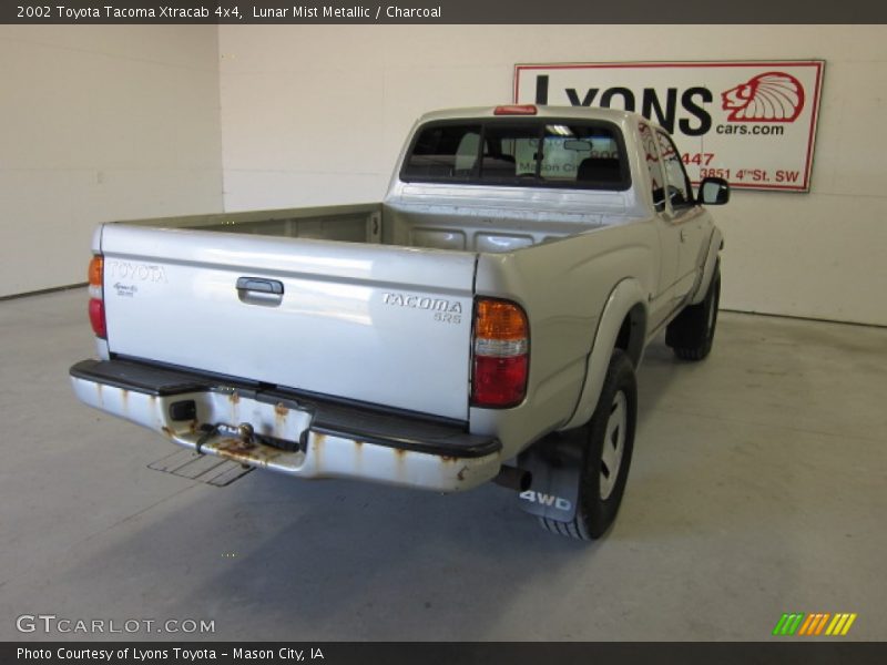 Lunar Mist Metallic / Charcoal 2002 Toyota Tacoma Xtracab 4x4