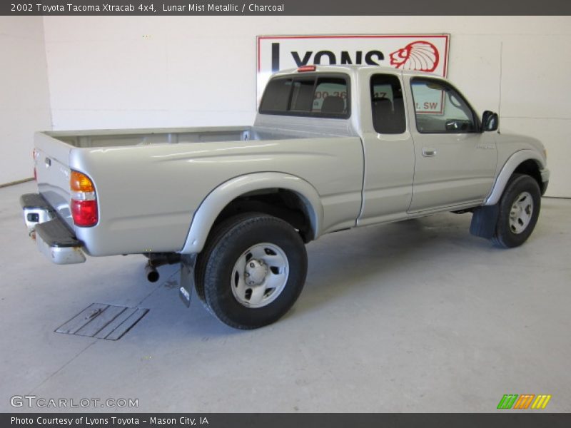 Lunar Mist Metallic / Charcoal 2002 Toyota Tacoma Xtracab 4x4