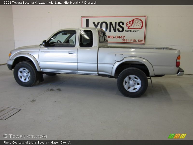 Lunar Mist Metallic / Charcoal 2002 Toyota Tacoma Xtracab 4x4