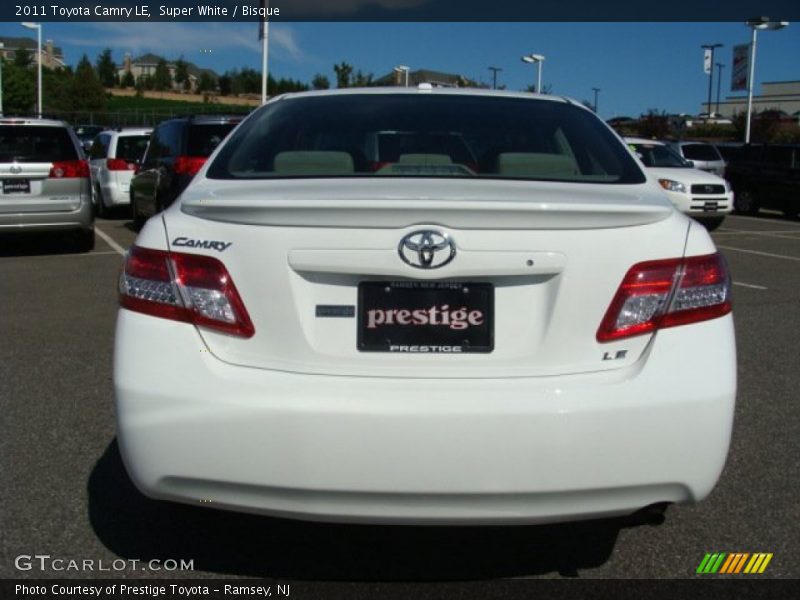 Super White / Bisque 2011 Toyota Camry LE