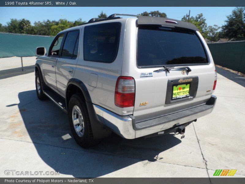 White / Oak 1998 Toyota 4Runner SR5