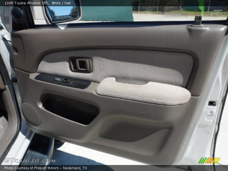 Door Panel of 1998 4Runner SR5