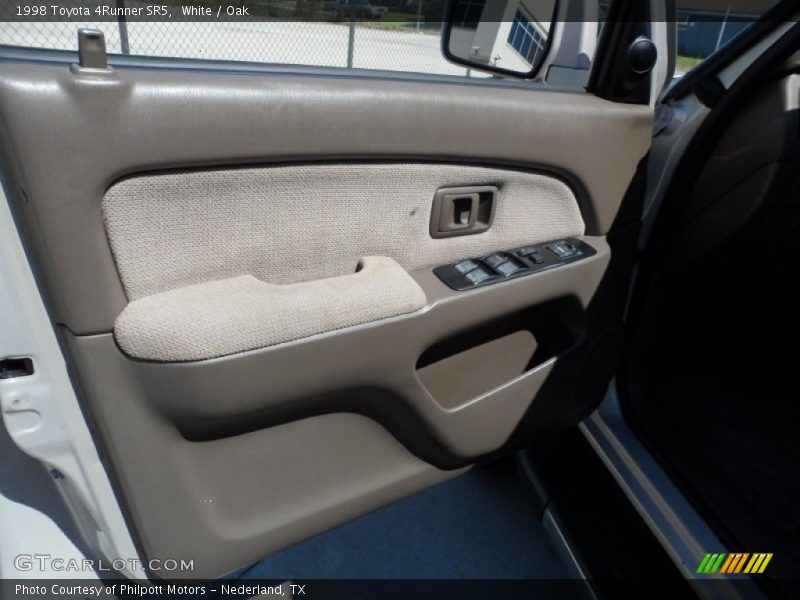 White / Oak 1998 Toyota 4Runner SR5
