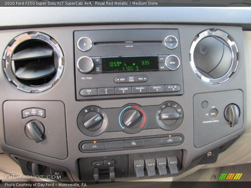 Controls of 2010 F250 Super Duty XLT SuperCab 4x4