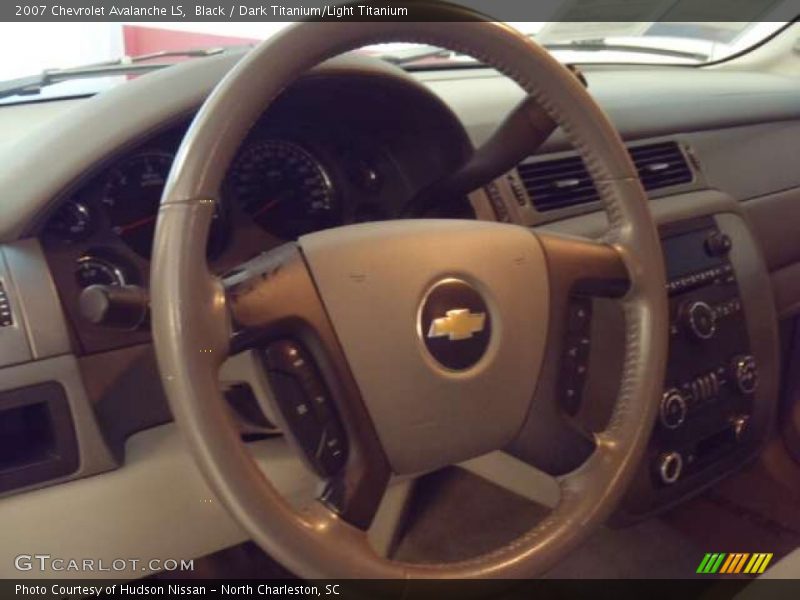 Black / Dark Titanium/Light Titanium 2007 Chevrolet Avalanche LS