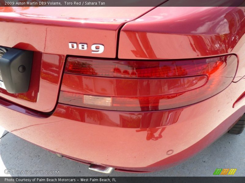  2009 DB9 Volante Logo