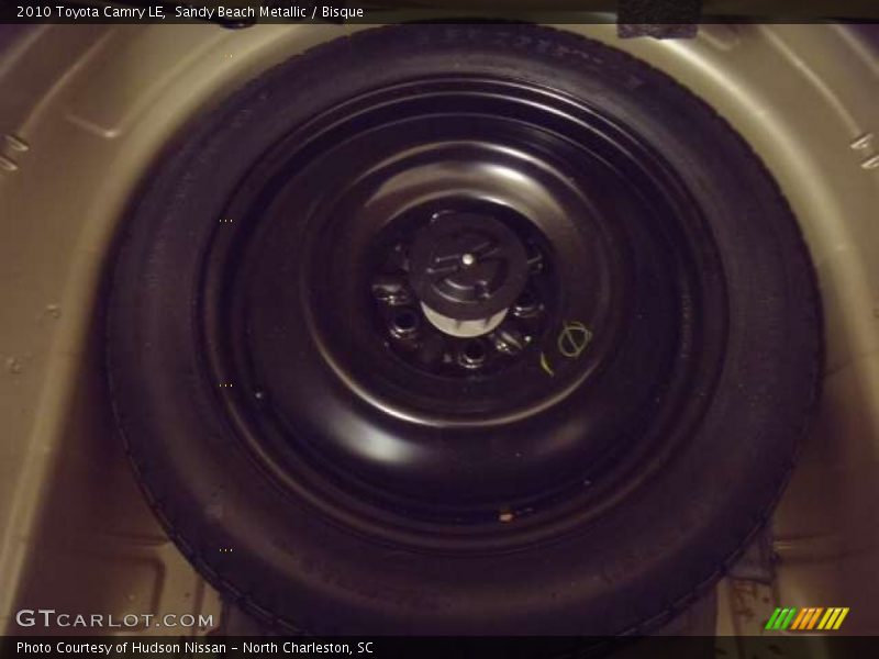 Sandy Beach Metallic / Bisque 2010 Toyota Camry LE