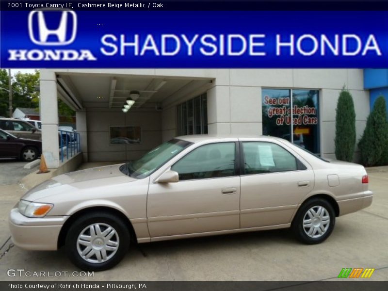 Cashmere Beige Metallic / Oak 2001 Toyota Camry LE