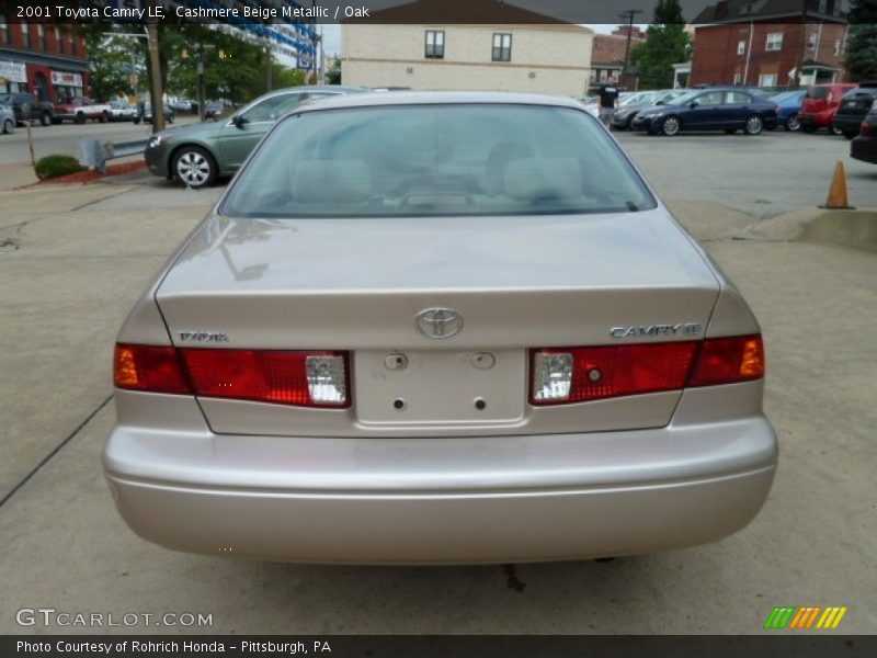 Cashmere Beige Metallic / Oak 2001 Toyota Camry LE