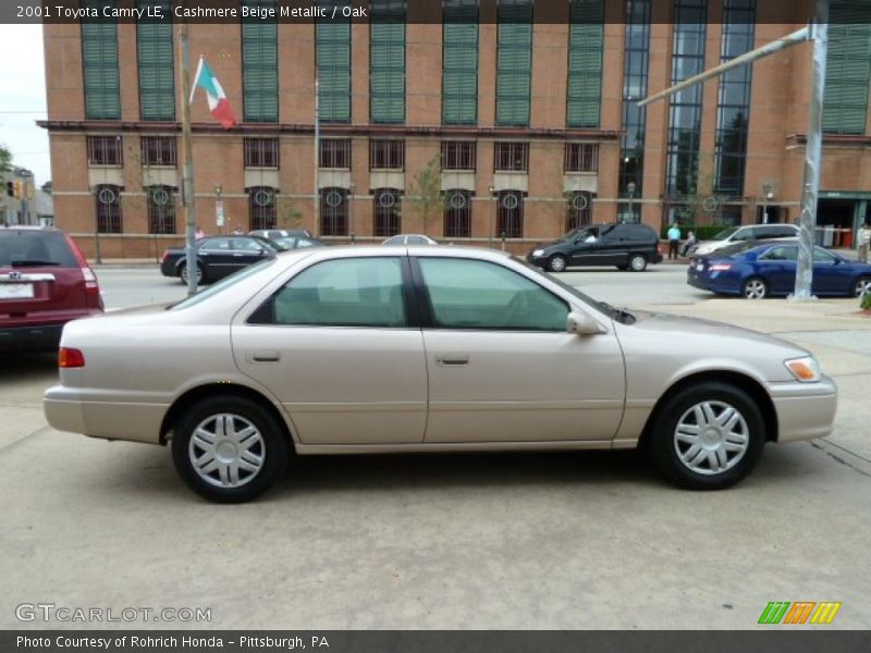 Cashmere Beige Metallic / Oak 2001 Toyota Camry LE