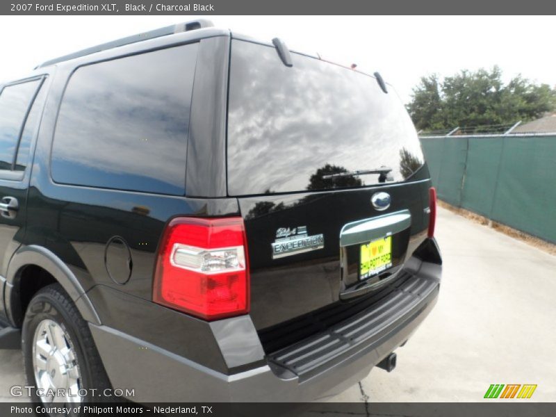Black / Charcoal Black 2007 Ford Expedition XLT