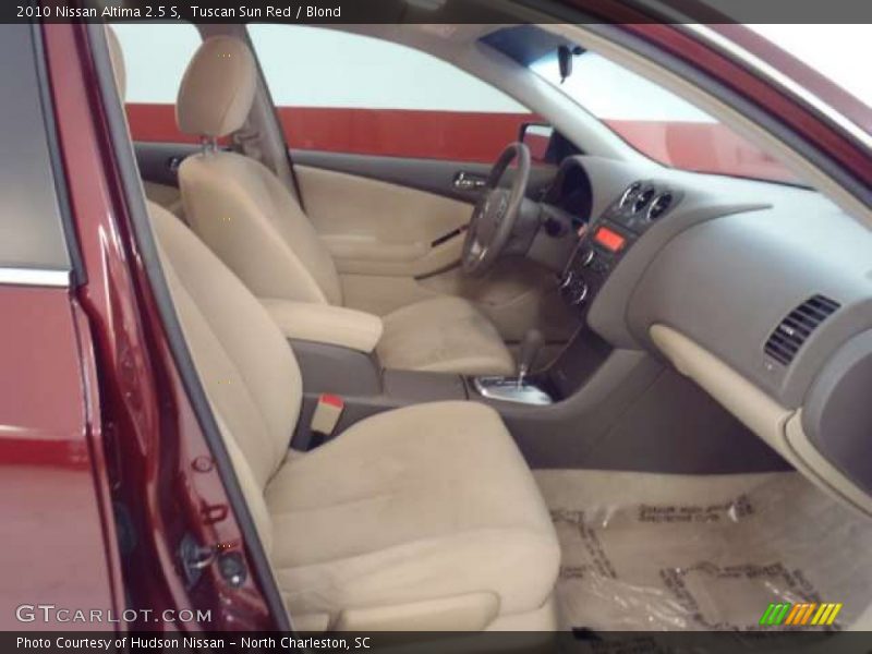 Tuscan Sun Red / Blond 2010 Nissan Altima 2.5 S