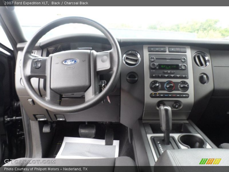Black / Charcoal Black 2007 Ford Expedition XLT