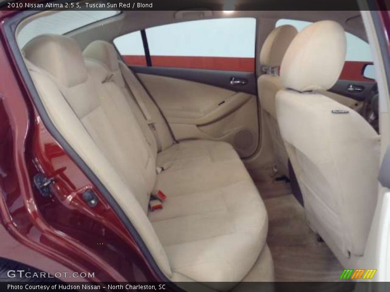 Tuscan Sun Red / Blond 2010 Nissan Altima 2.5 S