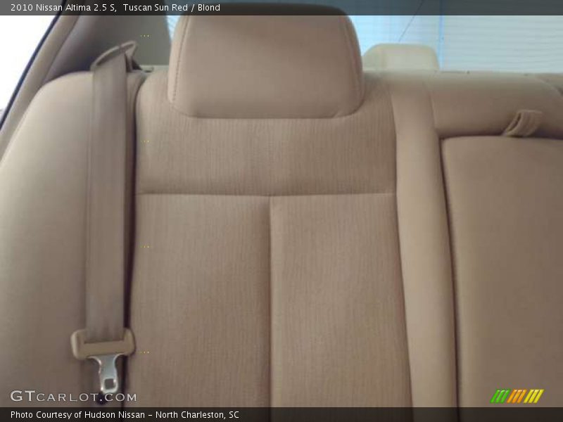 Tuscan Sun Red / Blond 2010 Nissan Altima 2.5 S