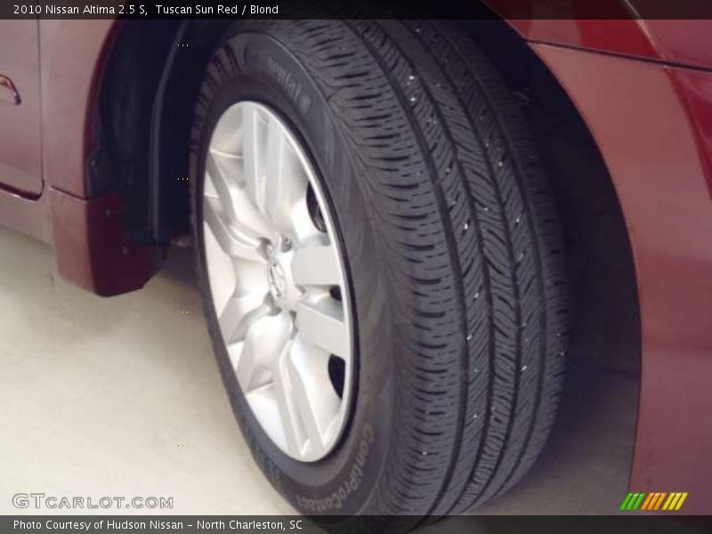 Tuscan Sun Red / Blond 2010 Nissan Altima 2.5 S