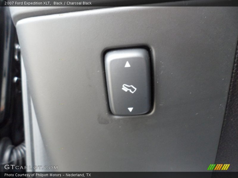 Black / Charcoal Black 2007 Ford Expedition XLT