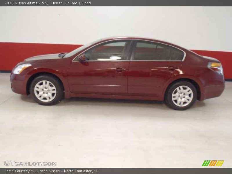 Tuscan Sun Red / Blond 2010 Nissan Altima 2.5 S
