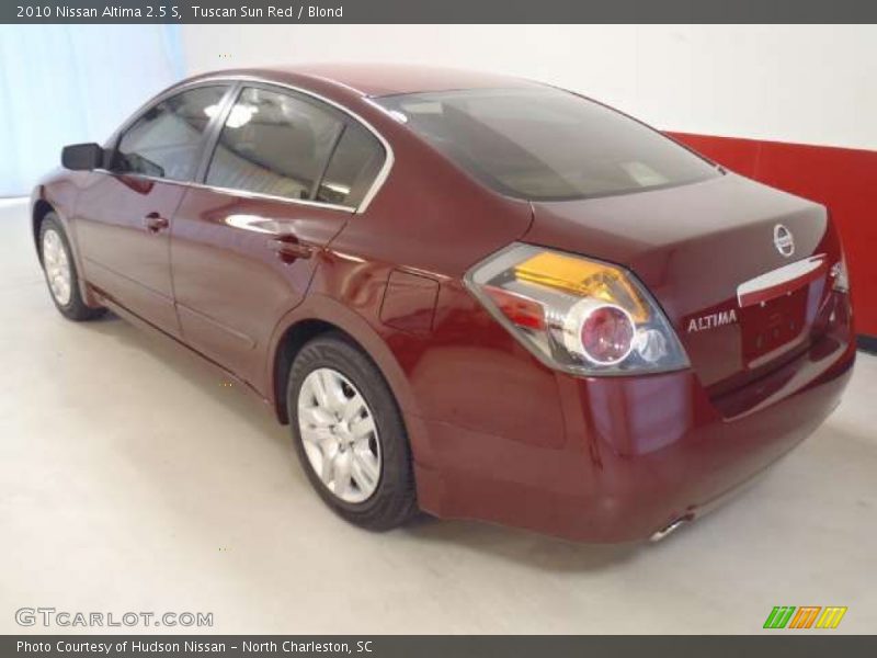 Tuscan Sun Red / Blond 2010 Nissan Altima 2.5 S