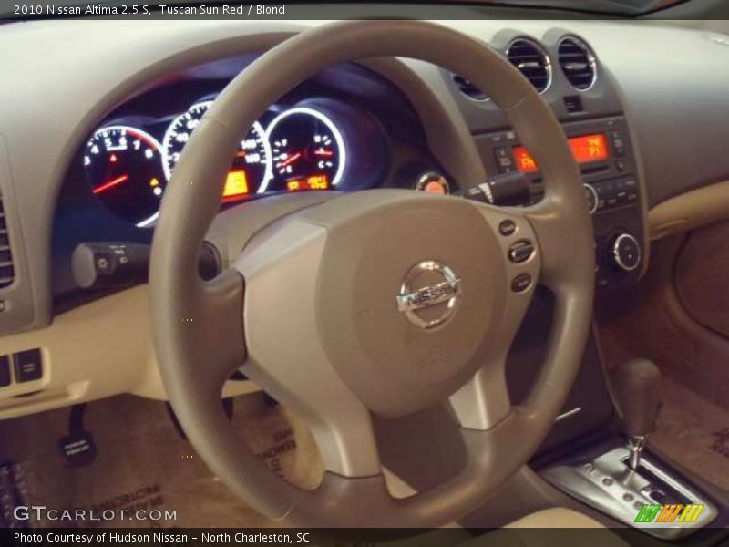 Tuscan Sun Red / Blond 2010 Nissan Altima 2.5 S