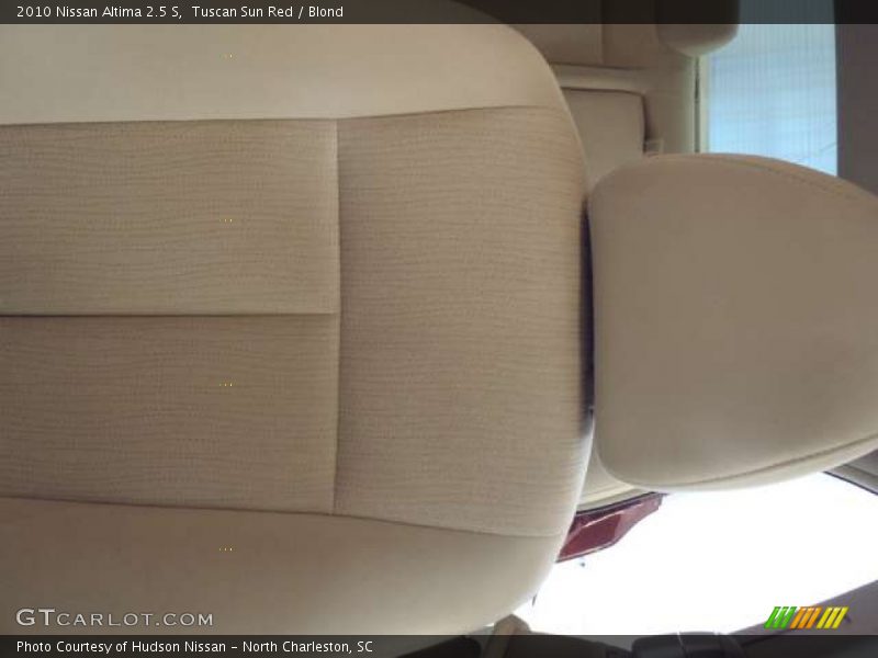 Tuscan Sun Red / Blond 2010 Nissan Altima 2.5 S