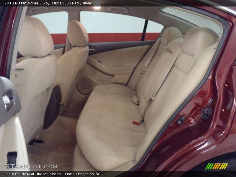 Tuscan Sun Red / Blond 2010 Nissan Altima 2.5 S