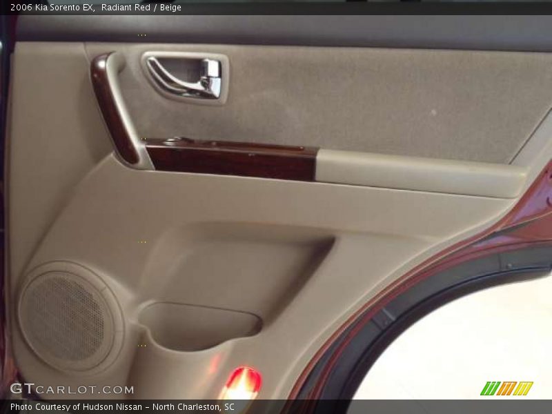 Radiant Red / Beige 2006 Kia Sorento EX