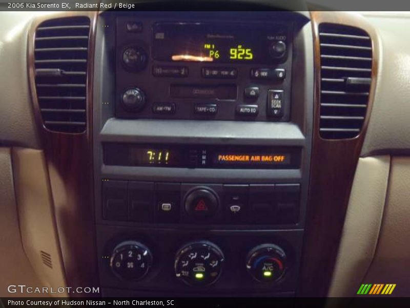 Radiant Red / Beige 2006 Kia Sorento EX