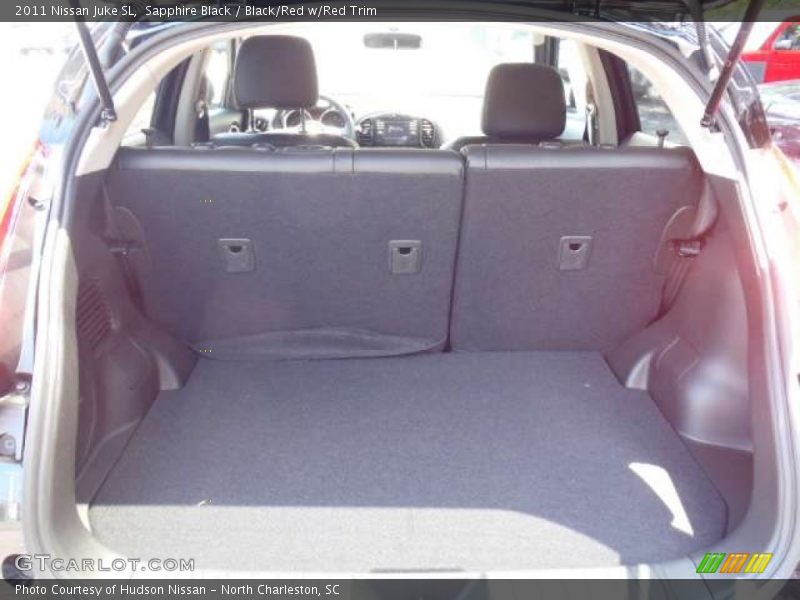  2011 Juke SL Trunk