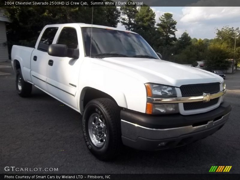 Summit White / Dark Charcoal 2004 Chevrolet Silverado 2500HD LS Crew Cab