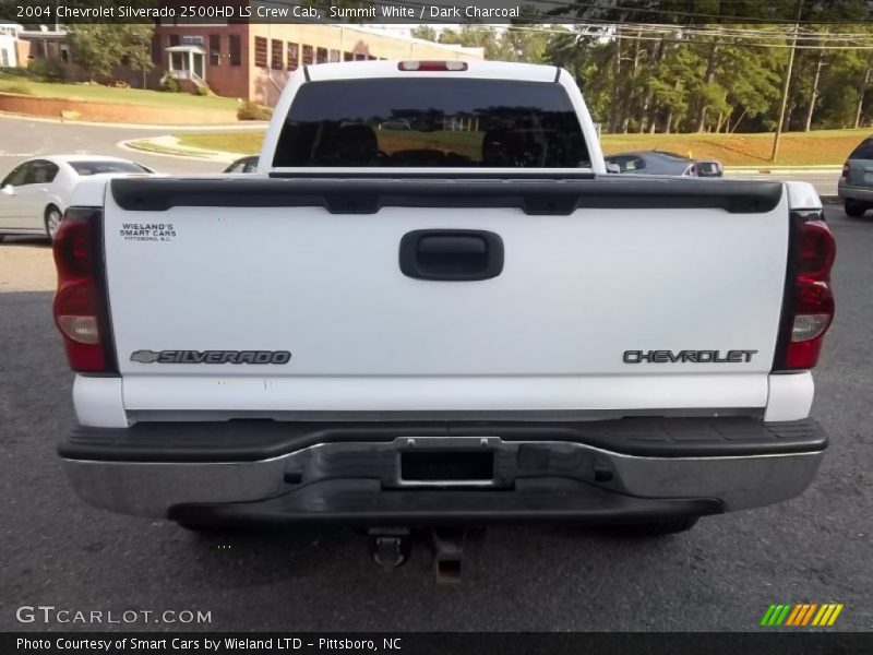 Summit White / Dark Charcoal 2004 Chevrolet Silverado 2500HD LS Crew Cab