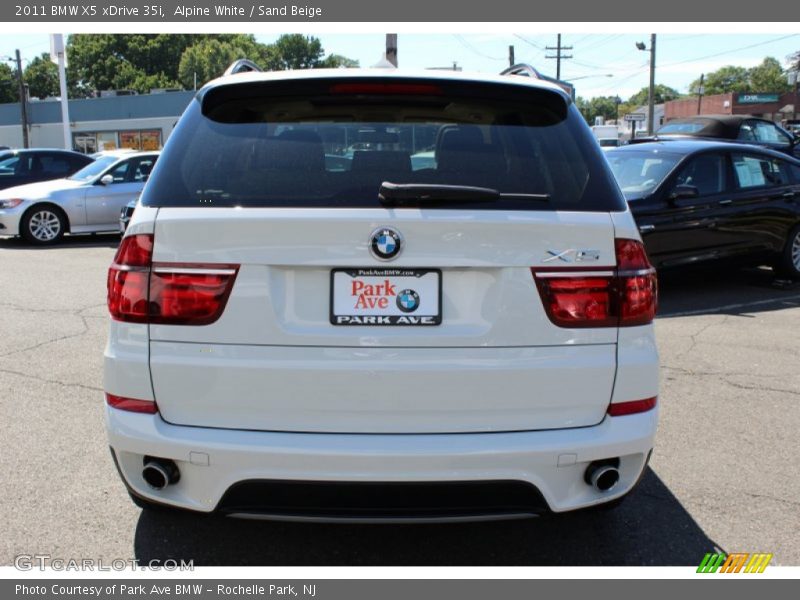 Alpine White / Sand Beige 2011 BMW X5 xDrive 35i