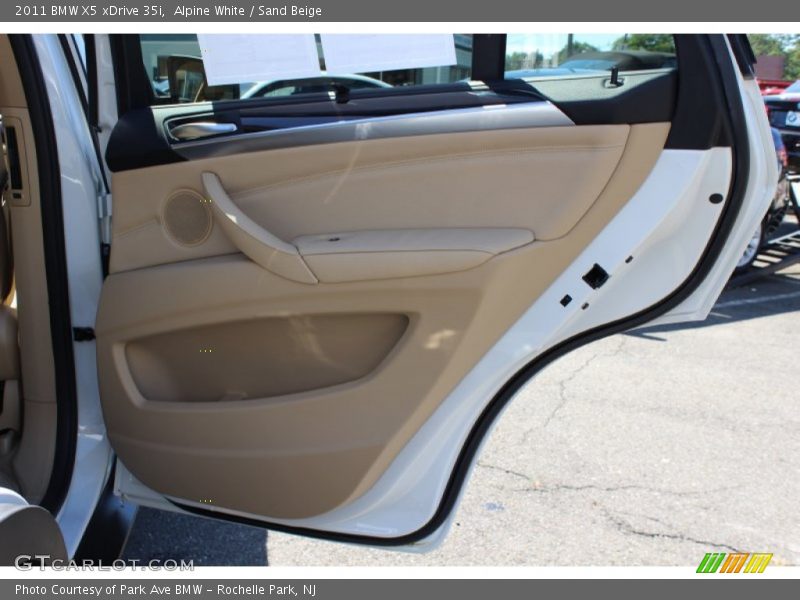Alpine White / Sand Beige 2011 BMW X5 xDrive 35i