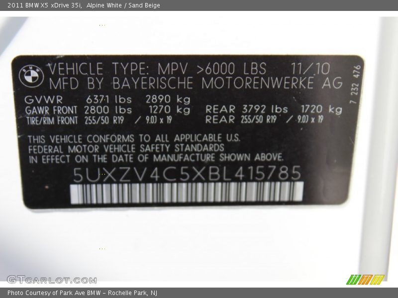 Alpine White / Sand Beige 2011 BMW X5 xDrive 35i