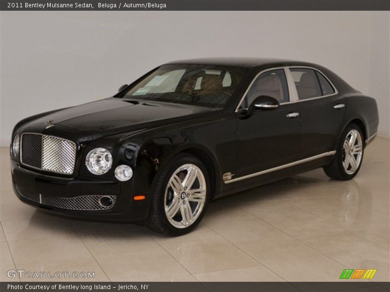 Front 3/4 View of 2011 Mulsanne Sedan