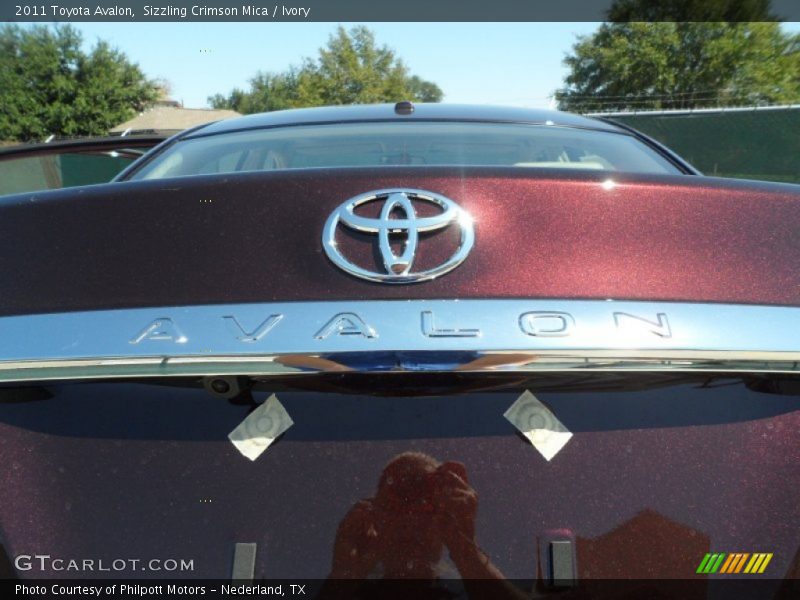 Sizzling Crimson Mica / Ivory 2011 Toyota Avalon