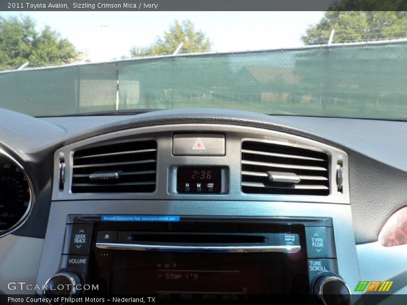 Sizzling Crimson Mica / Ivory 2011 Toyota Avalon