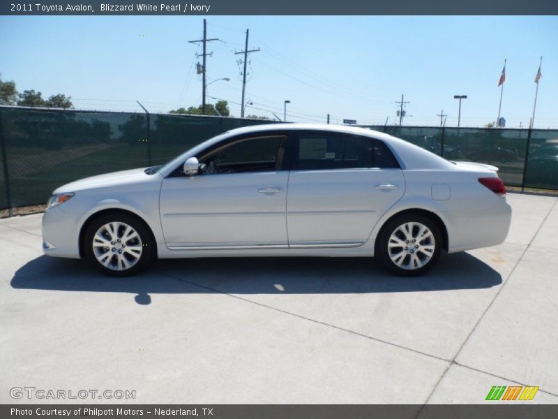 Blizzard White Pearl / Ivory 2011 Toyota Avalon
