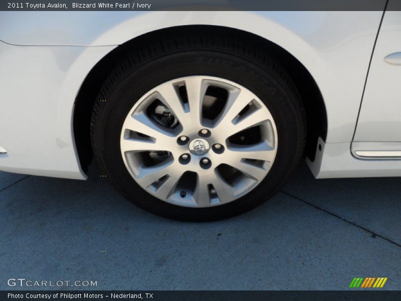 Blizzard White Pearl / Ivory 2011 Toyota Avalon