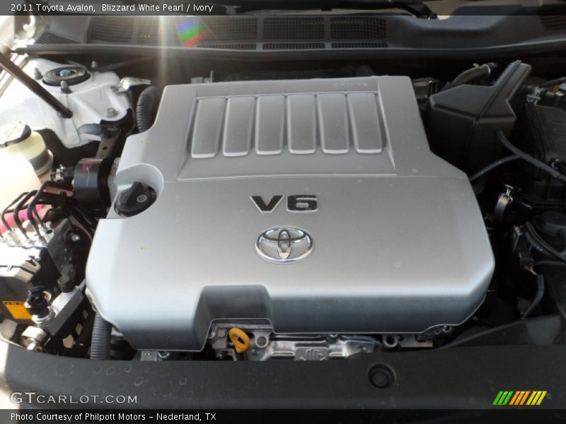 Blizzard White Pearl / Ivory 2011 Toyota Avalon