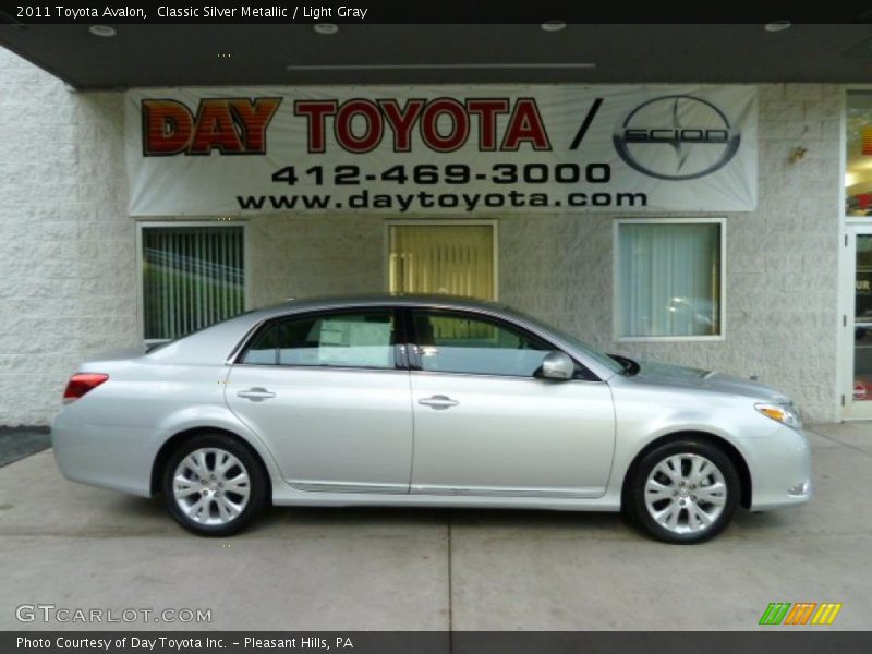 Classic Silver Metallic / Light Gray 2011 Toyota Avalon