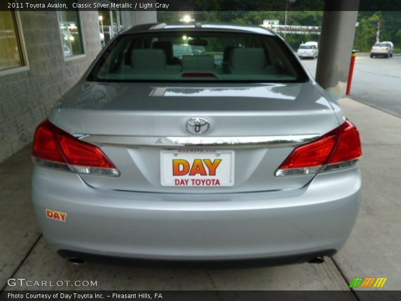 Classic Silver Metallic / Light Gray 2011 Toyota Avalon