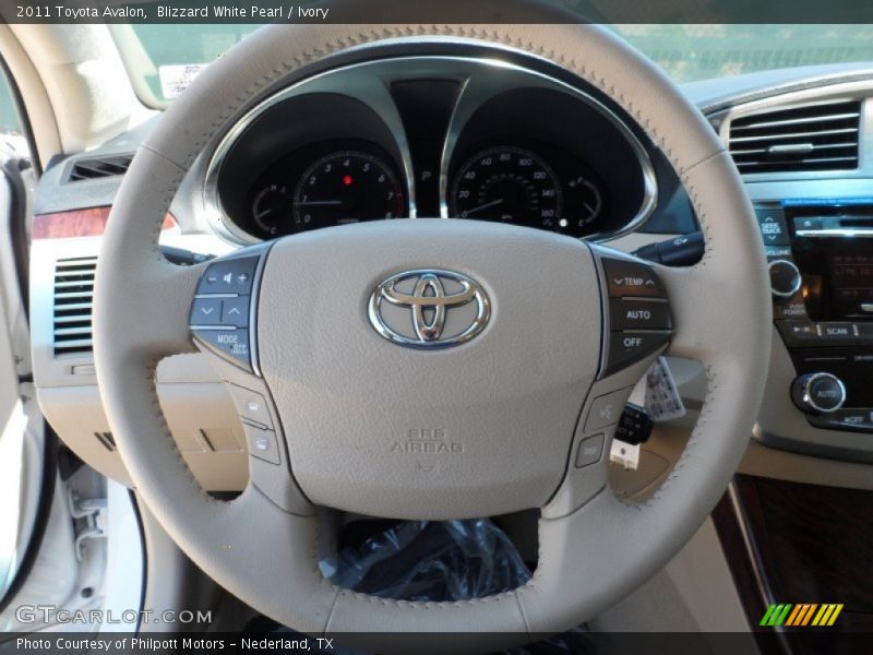 Blizzard White Pearl / Ivory 2011 Toyota Avalon
