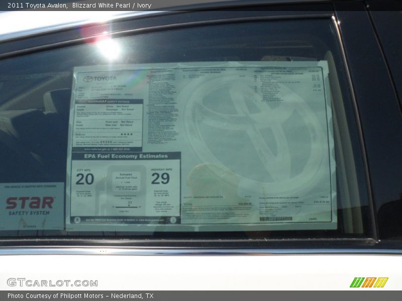 Blizzard White Pearl / Ivory 2011 Toyota Avalon
