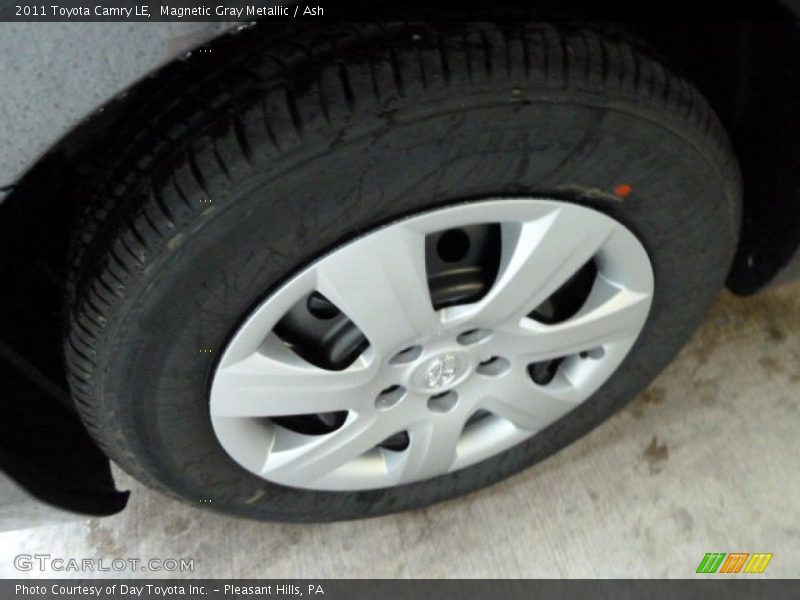 Magnetic Gray Metallic / Ash 2011 Toyota Camry LE