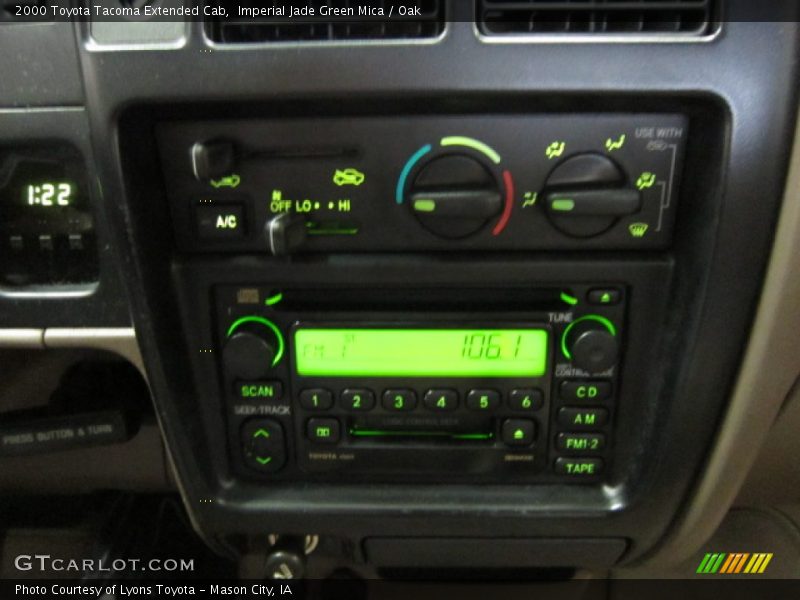 Imperial Jade Green Mica / Oak 2000 Toyota Tacoma Extended Cab