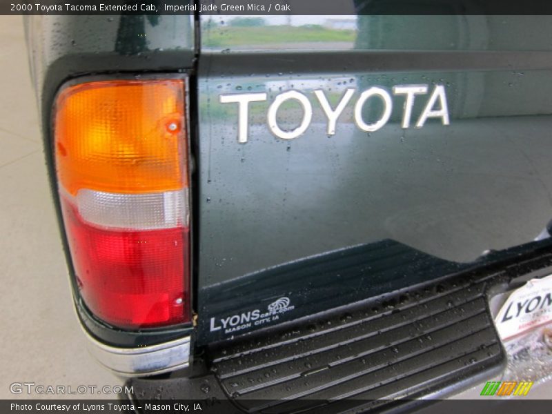 Imperial Jade Green Mica / Oak 2000 Toyota Tacoma Extended Cab