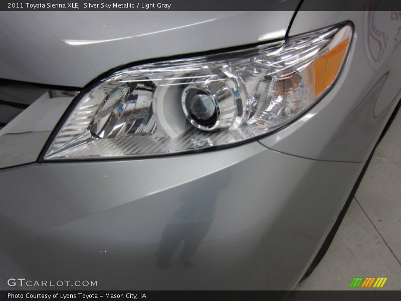 Silver Sky Metallic / Light Gray 2011 Toyota Sienna XLE