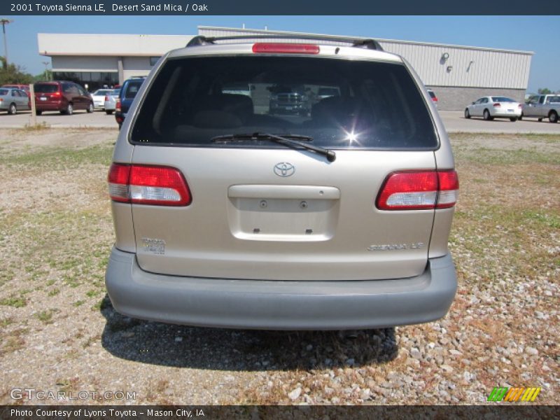 Desert Sand Mica / Oak 2001 Toyota Sienna LE